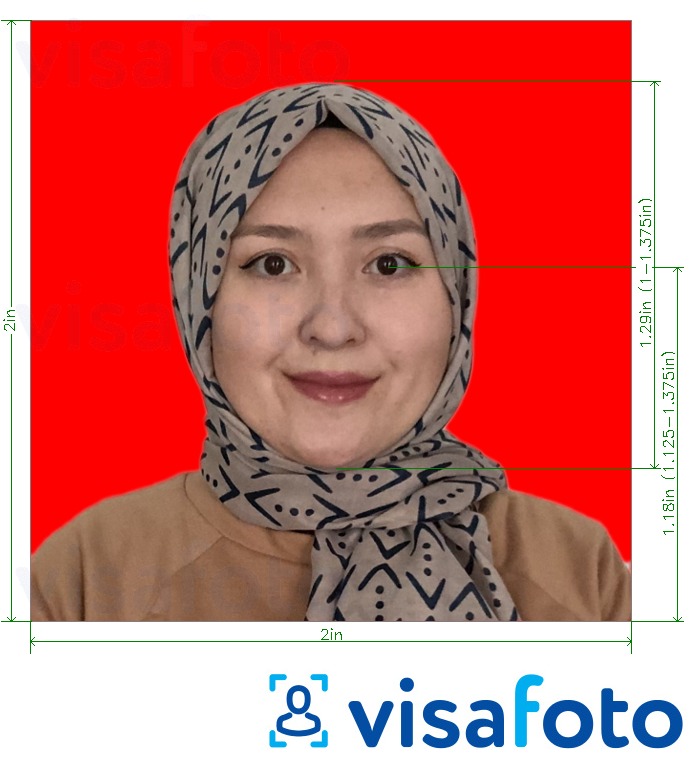 Tam boyut belirtimi olan Endonezya pasaportu 51x51 mm (2x2 inç) kırmızı arka plan için fotoğraf örneği