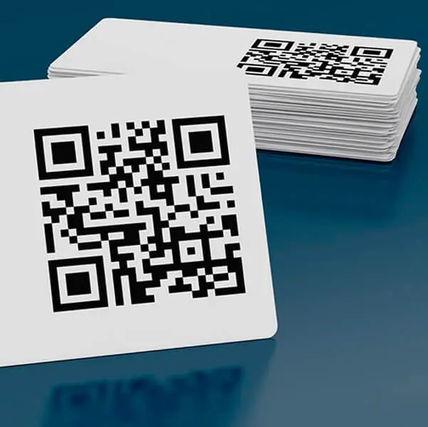 QR kodo vizitinė kortelė (vCard): kaip pasidaryti ir naudoti?