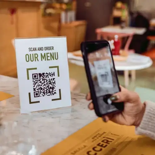 คำแนะนำสำหรับเจ้าของร้านอาหารในการสร้างและบูรณาการเมนู QR Code