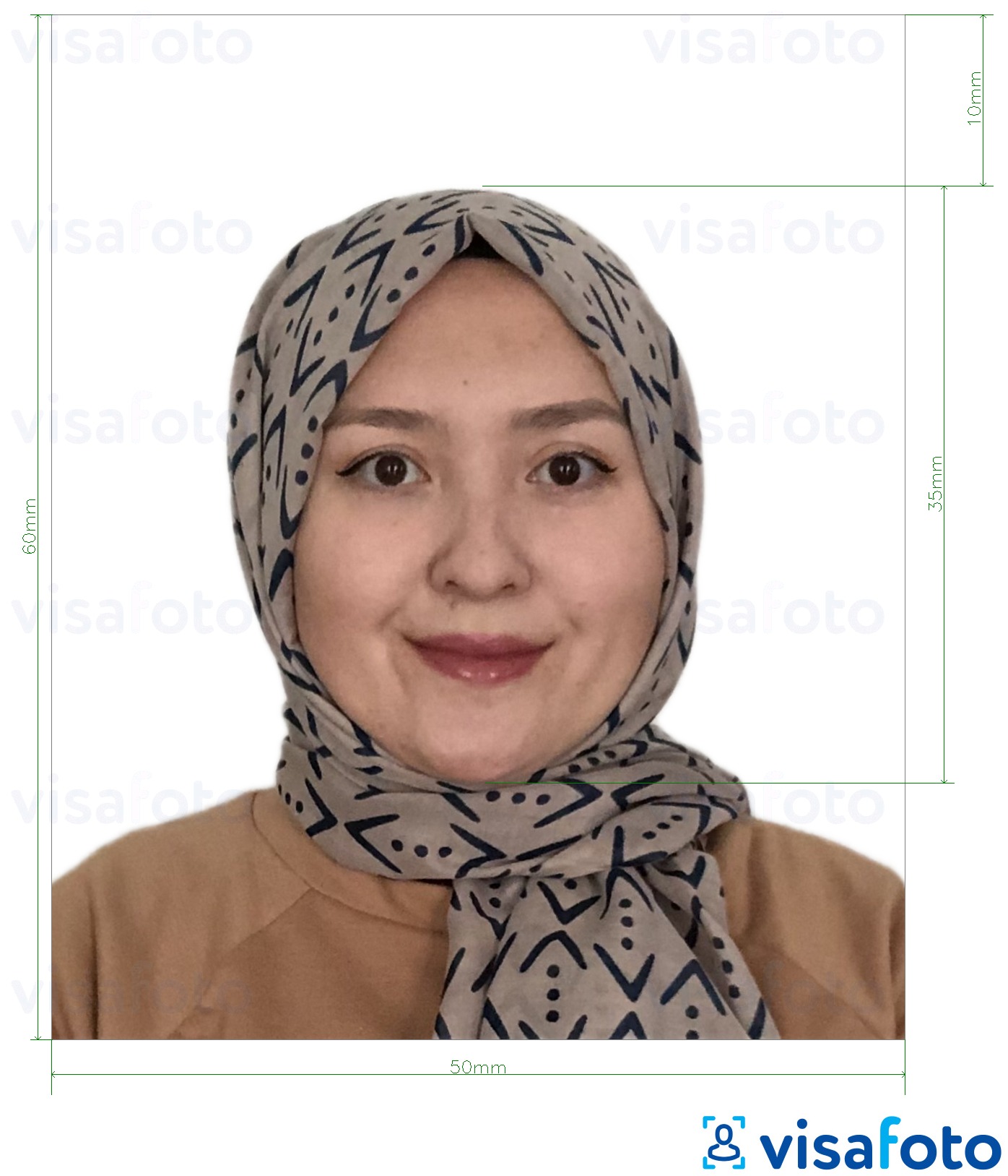 Tam boyut belirtimi olan Türkmenistan vizesi 5x6 cm (50x60 mm) için fotoğraf örneği